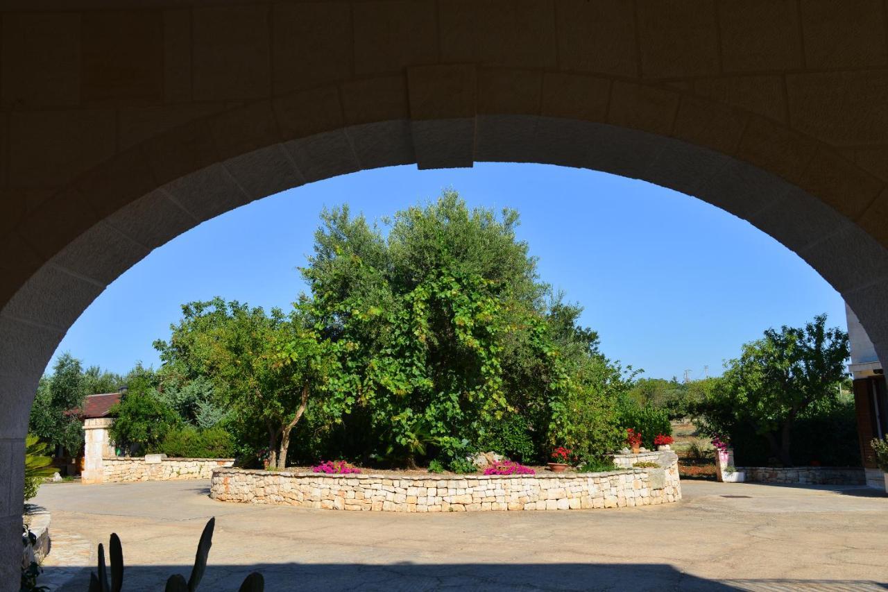 Masseria Peppeturro Cisternino Eksteriør bilde