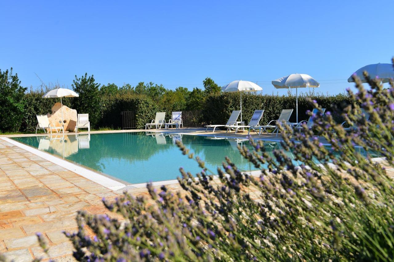 Masseria Peppeturro Cisternino Eksteriør bilde